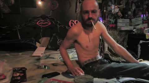 Snapshot of splashh_queen420 chatting on 02-24-26, 03:37 Daddy His Splash Queen online show from 02-24-26, 03:37