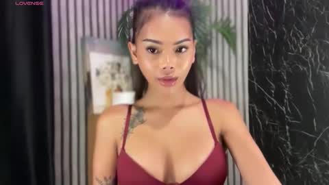 CALL ME RAINE online show from 04-11-26, 01:37