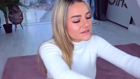 Anna online show from 10-07-25, 09:39