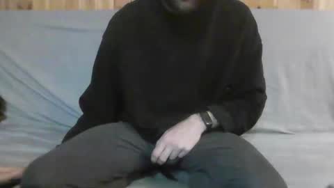 Snapshot of spokociuszek chatting on 05-13-26, 01:30 spokociuszek online show from 05-13-26, 01:30
