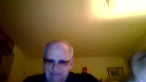 spongebobpineapple70 online show from 05-21-26, 02:40