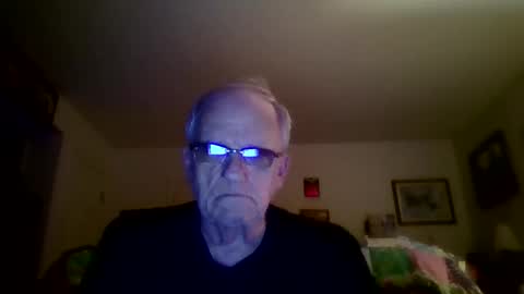 spongebobpineapple70 online show from 06-04-26, 02:28