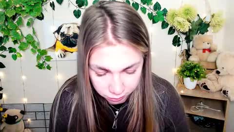 Karina online show from 11-14-25, 12:15