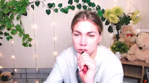 Karina online show from 11-28-25, 08:17