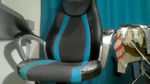 spotzi02 online show from 01-01-25, 04:39