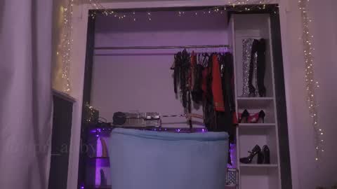 Abby online show from 02-11-25, 04:35