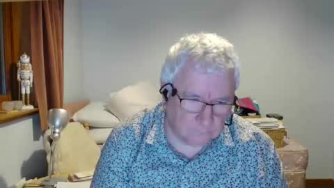 Snapshot of springtine chatting on 06-07-26, 11:08 springtine online show from 06-07-26, 11:08
