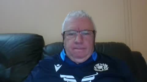 Snapshot of springtine chatting on 07-11-26, 10:44 springtine online show from 07-11-26, 10:44