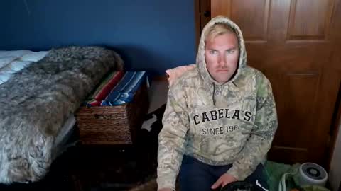 Snapshot of spun_redneck chatting on 04-01-26, 11:46 Spun Redneck online show from 04-01-26, 11:46
