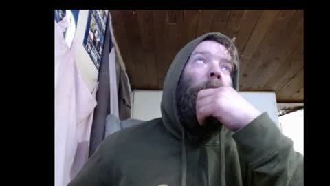 Snapshot of squegly chatting on 01-11-25, 09:47 Bryan online show from 01-11-25, 09:47