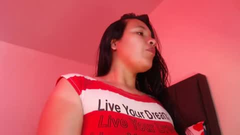 Carolainss online show from 02-26-25, 03:30