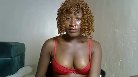 Snapshot of squirting_freak01 chatting on 10-24-25, 09:33 squirting_freak01 online show from 10-24-25, 09:33