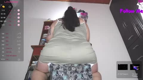 Snapshot of squirtmachinex chatting on 05-03-26, 01:33 Wanda online show from 05-03-26, 01:33