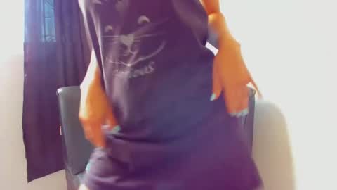 Tati online show from 02-19-25, 04:11