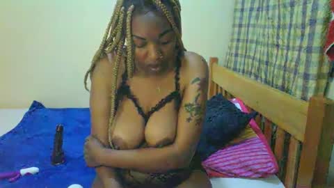 Sexy muna online show from 01-08-25, 08:27