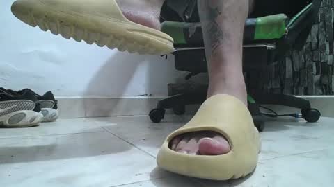 sr master cum its my old account online show from 06-15-26, 07:10