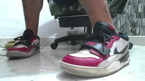 sr master cum its my old account online show from 06-16-26, 07:27