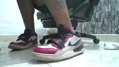 sr master cum its my old account online show from 07-07-26, 04:15