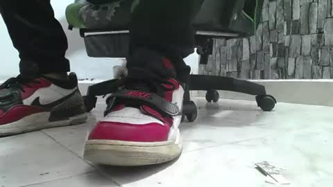 sr master cum its my old account online show from 07-10-26, 07:05