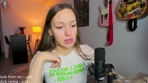 Anni if Im offline for a long time Im depressed feel free to support me offline online show from 12-18-24, 12:18