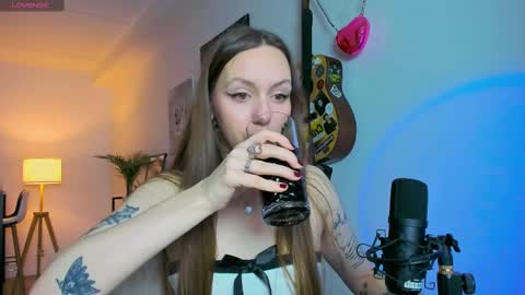 Anni if Im offline for a long time Im depressed feel free to support me offline online show from 02-25-25, 02:54