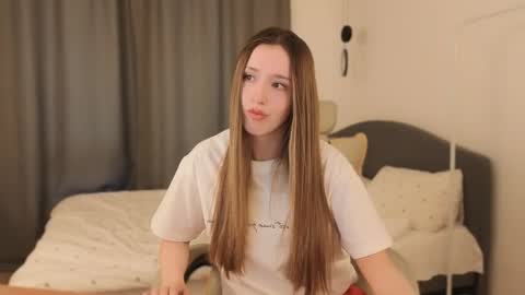 Chloe online show from 05-26-26, 05:14