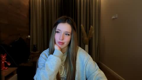 Snapshot of ssurf_time chatting on 06-28-26, 07:20 Chloe online show from 06-28-26, 07:20