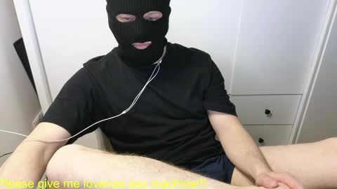 Snapshot of st1vemaster01 chatting on 05-14-26, 02:46 st1vemaster01 online show from 05-14-26, 02:46