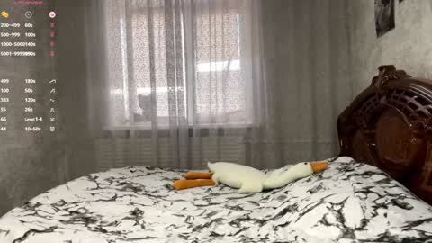 Snapshot of st_annia chatting on 11-21-25, 11:09 Emily online show from 11-21-25, 11:09