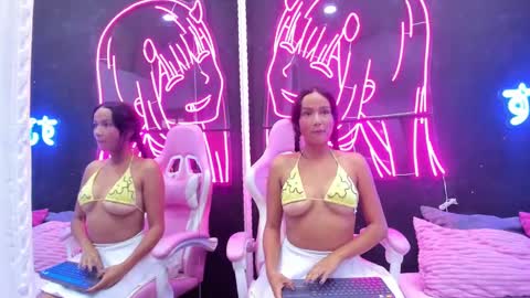 staarlightt online show from 10-04-25, 10:30