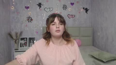 Stacey online show from 02-12-25, 12:44