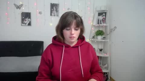 Stacey online show from 09-28-25, 05:35