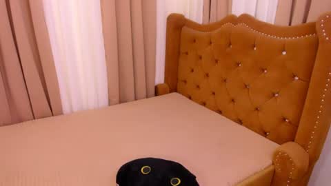 Snapshot of staceymariemojic chatting on 07-27-26, 04:30 staceymariemojic online show from 07-27-26, 04:30