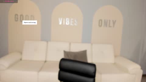 Stacy Woods online show from 07-25-26, 11:19
