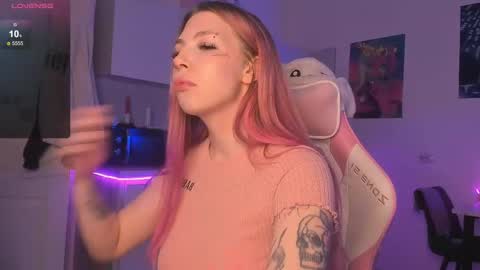 Stacy online show from 03-12-25, 07:17