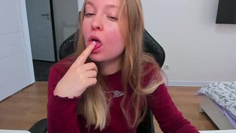 Stacy  online show from 05-28-26, 10:34
