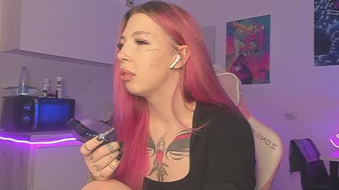Snapshot of stacy_quinst chatting on 01-22-25, 06:41 Stacy online show from 01-22-25, 06:41