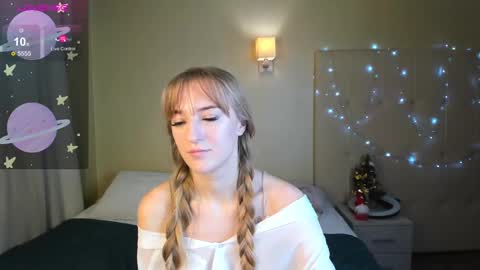 Stacy Mon Tue Wed Thu Fri Sun GMT GMT 3 1000am - 0400pm  online show from 12-19-24, 11:29