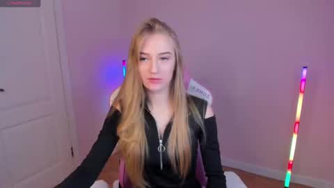 Stacy Mon Tue Wed Thu Fri Sun GMT GMT 3 1000am - 0400pm  online show from 02-10-25, 08:09