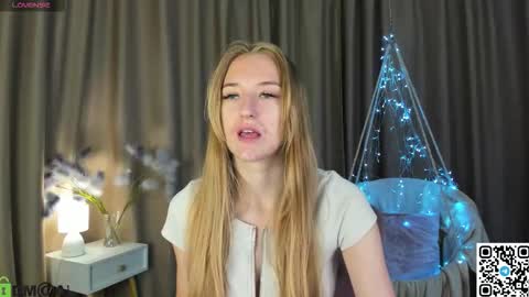 Stacy Mon Tue Wed Thu Fri Sun GMT GMT 3 1000am - 0400pm  online show from 09-30-25, 07:35