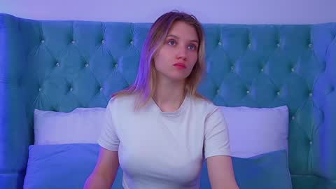StacyEvances online show from 05-25-26, 06:25
