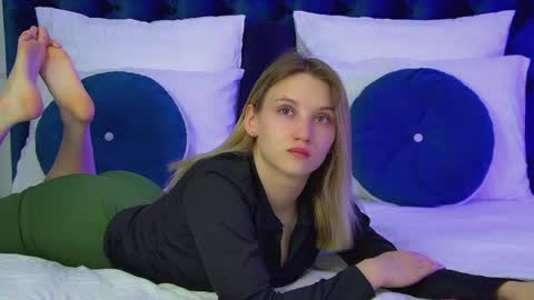 StacyEvances online show from 05-26-26, 06:48