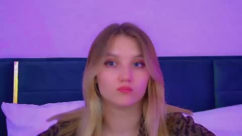 StacyEvances online show from 06-22-26, 03:25