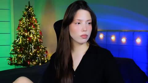 Snapshot of stacygonzales_ chatting on 12-21-24, 09:44 Bye bye dear See you on December 3st  online show from 12-21-24, 09:44