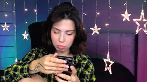 Snapshot of stacygonzales_ chatting on 10-18-25, 09:43 Bye bye dear See you on December 3st  online show from 10-18-25, 09:43