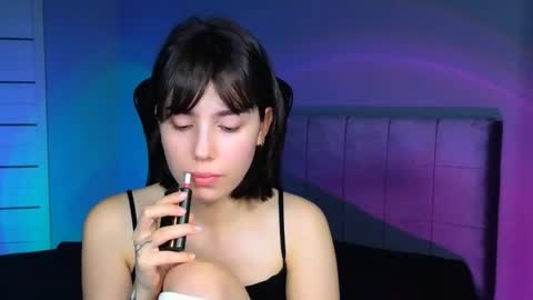 Snapshot of stacygonzales_ chatting on 12-18-25, 06:30 Bye bye dear See you on December 3st online show from 12-18-25, 06:30