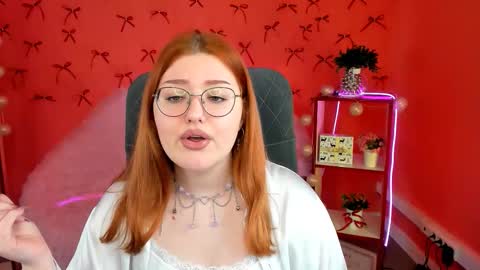 Snapshot of stacyjensen chatting on 12-18-25, 01:50 Stasey online show from 12-18-25, 01:50