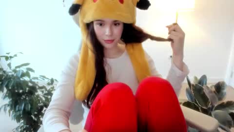 Snapshot of stacyluxxe chatting on 11-27-25, 02:19 Stacy online show from 11-27-25, 02:19