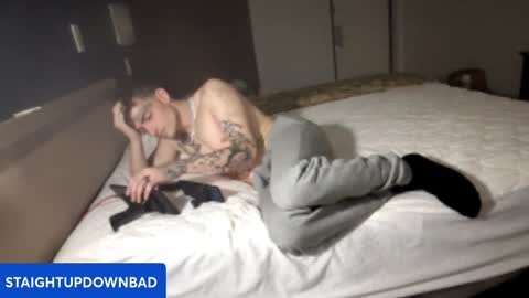 Straightupdownbad online show from 01-19-26, 09:13