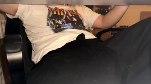 Snapshot of stang_ chatting on 11-23-25, 02:50 stang_ online show from 11-23-25, 02:50